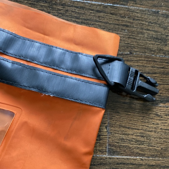 Field and Stream Outdoor Dry Bag Camping - Fishing - Picture 4 of 11